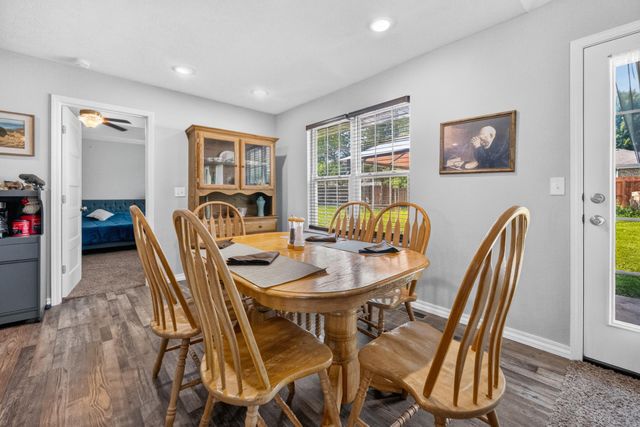 115 E Seminole Street, Strafford, MO 65757