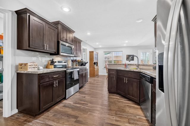 115 E Seminole Street, Strafford, MO 65757