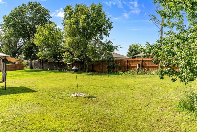 115 E Seminole Street, Strafford, MO 65757
