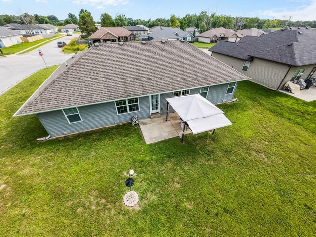115 E Seminole Street, Strafford, MO 65757