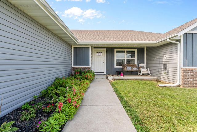 115 E Seminole Street, Strafford, MO 65757