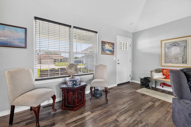 115 E Seminole Street, Strafford, MO 65757