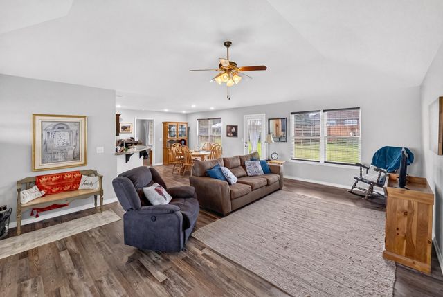 115 E Seminole Street, Strafford, MO 65757