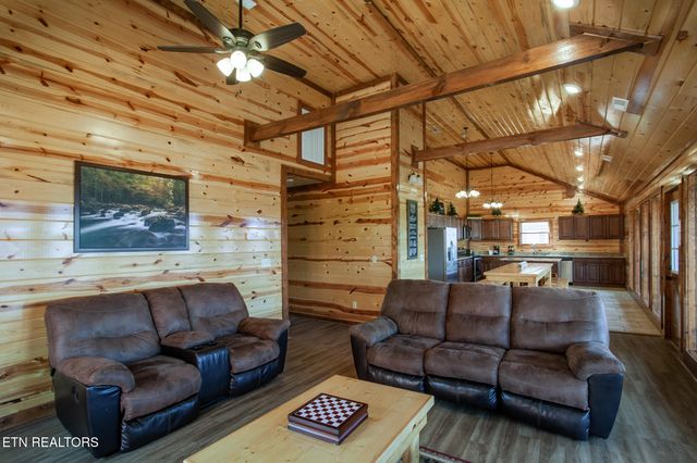 3708 Tilda Hilltop Way, Sevierville, TN 37862