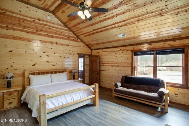 3708 Tilda Hilltop Way, Sevierville, TN 37862