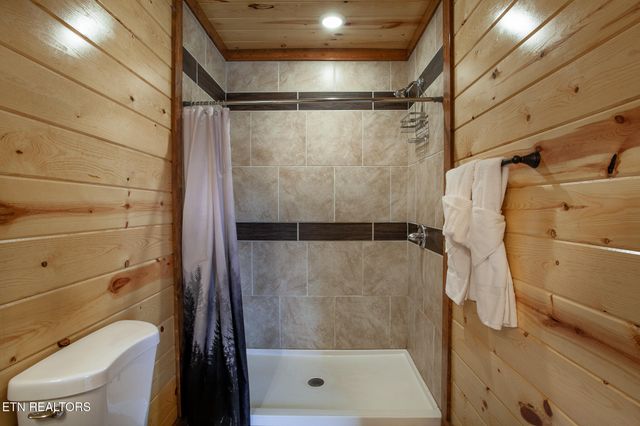 3708 Tilda Hilltop Way, Sevierville, TN 37862