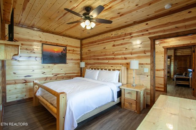 3708 Tilda Hilltop Way, Sevierville, TN 37862