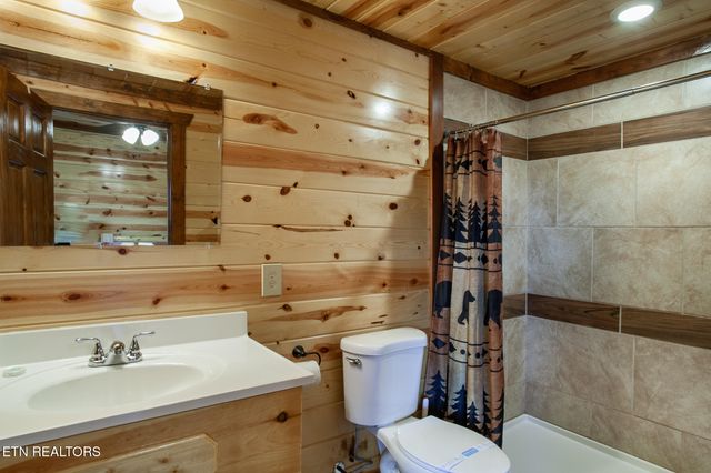 3708 Tilda Hilltop Way, Sevierville, TN 37862