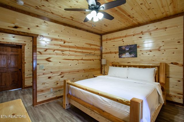 3708 Tilda Hilltop Way, Sevierville, TN 37862