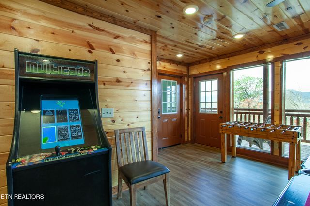 3708 Tilda Hilltop Way, Sevierville, TN 37862