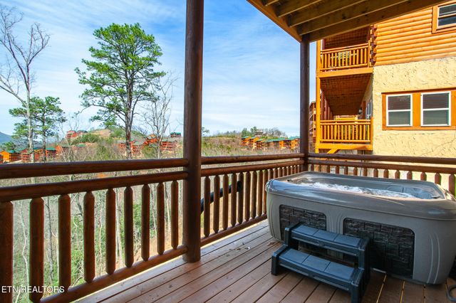 3708 Tilda Hilltop Way, Sevierville, TN 37862