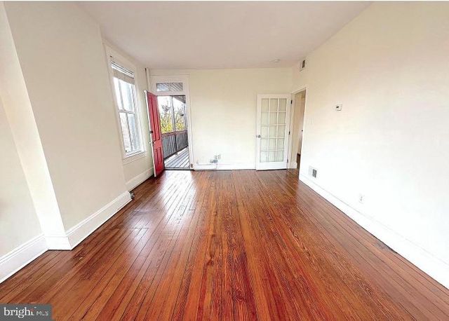 1133 D ST NE, Washington, DC 20002
