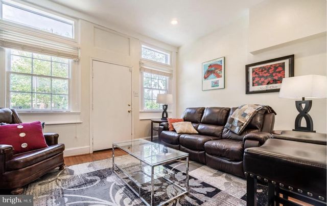 1133 D ST NE, Washington, DC 20002