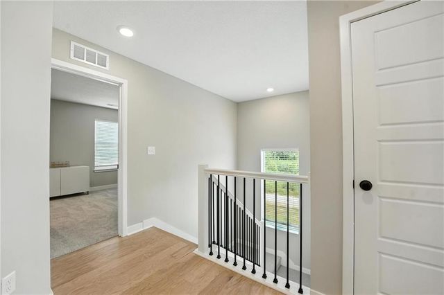 1201 Sendera Trail, Raymore, MO 64083