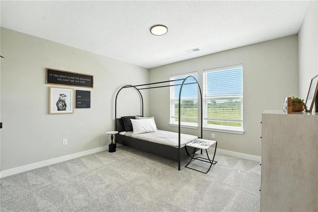 1201 Sendera Trail, Raymore, MO 64083