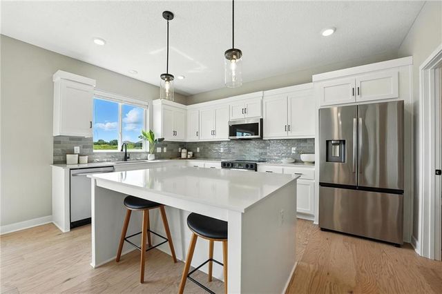 1201 Sendera Trail, Raymore, MO 64083