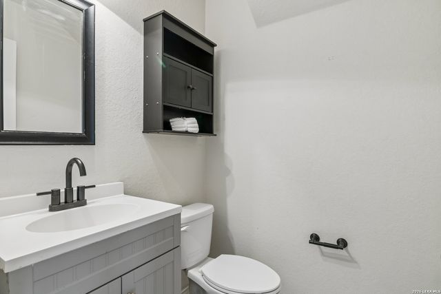 10127 ROUND RDG, San Antonio, TX 78254