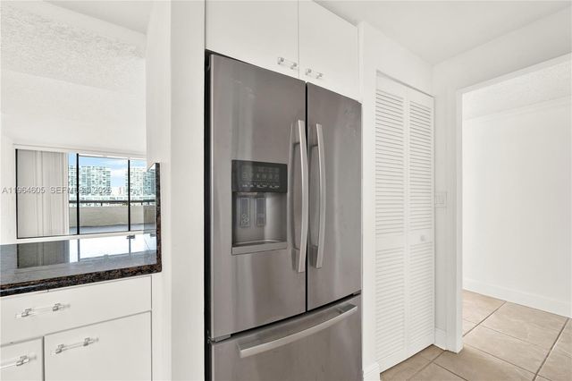 385 Poinciana Dr 1230, Sunny Isles Beach, FL 33160