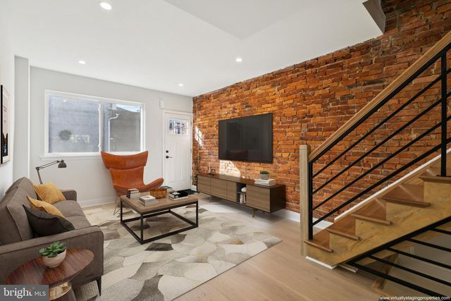 1141 WILDER ST, Philadelphia, PA 19147