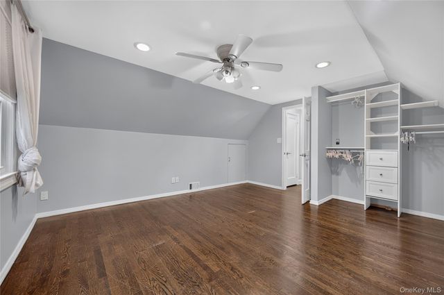 175 Wardwell Road, Mineola, NY 11501