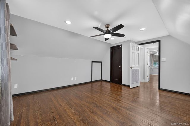 175 Wardwell Road, Mineola, NY 11501