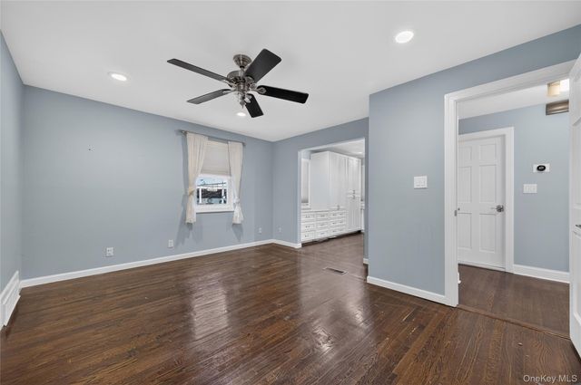 175 Wardwell Road, Mineola, NY 11501
