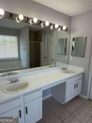 370 Darter Run, Kennesaw, GA 30144
