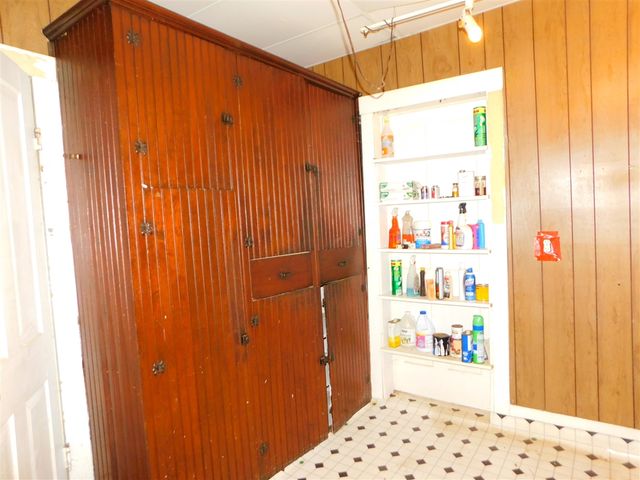 111 E Saint Marys Street, Decatur, MI 49045