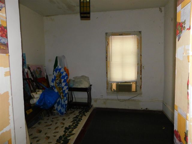 111 E Saint Marys Street, Decatur, MI 49045