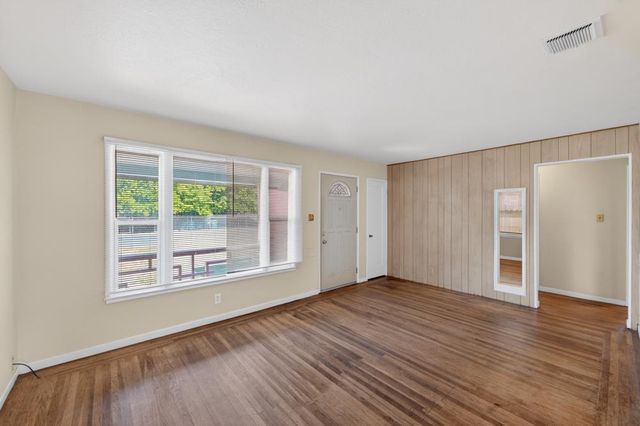 4830 Del Norte Blvd, Sacramento, CA 95820