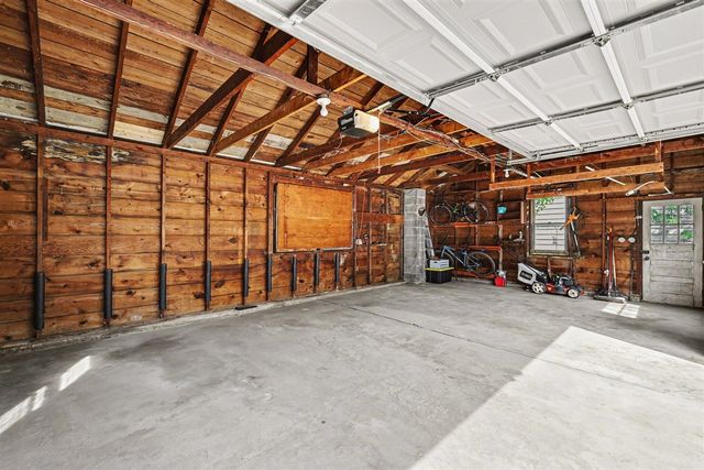225 Lawndale Avenue, Grand Rapids, MI 49503