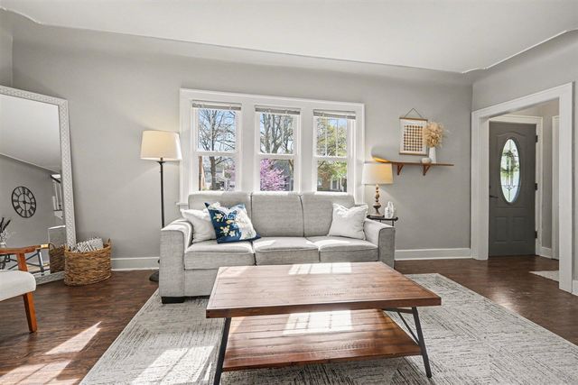 225 Lawndale Avenue, Grand Rapids, MI 49503
