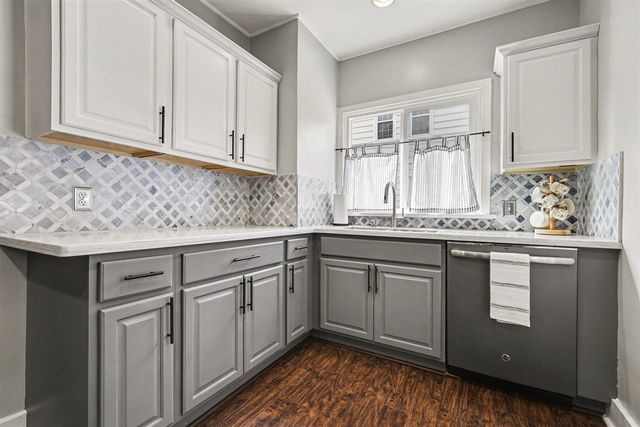 225 Lawndale Avenue, Grand Rapids, MI 49503