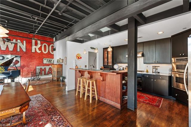 1 W 5th Street 301, Winston-salem, NC 27101