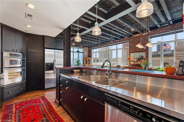 1 W 5th Street 301, Winston-salem, NC 27101