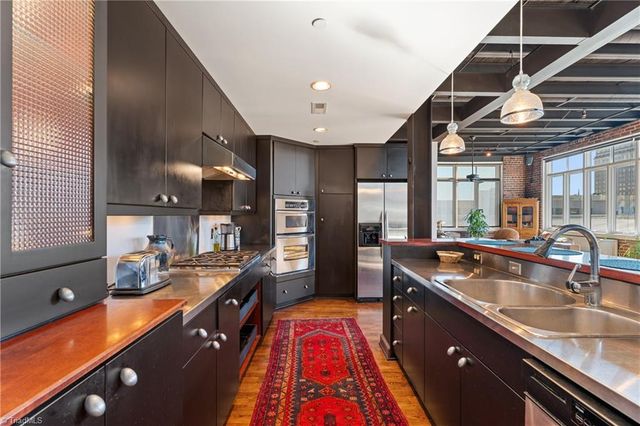 1 W 5th Street 301, Winston-salem, NC 27101