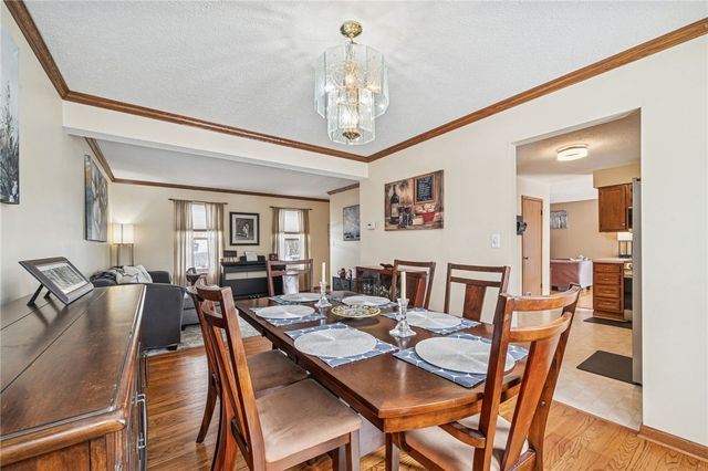 440 Shelbourne Dr, Plum Boro, PA 15239