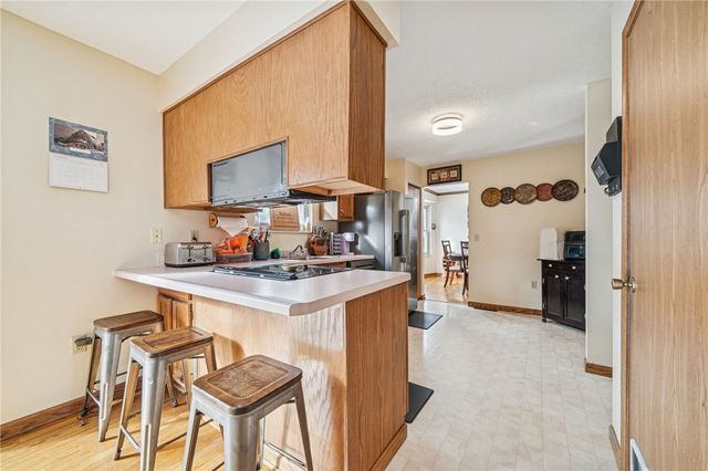 440 Shelbourne Dr, Plum Boro, PA 15239