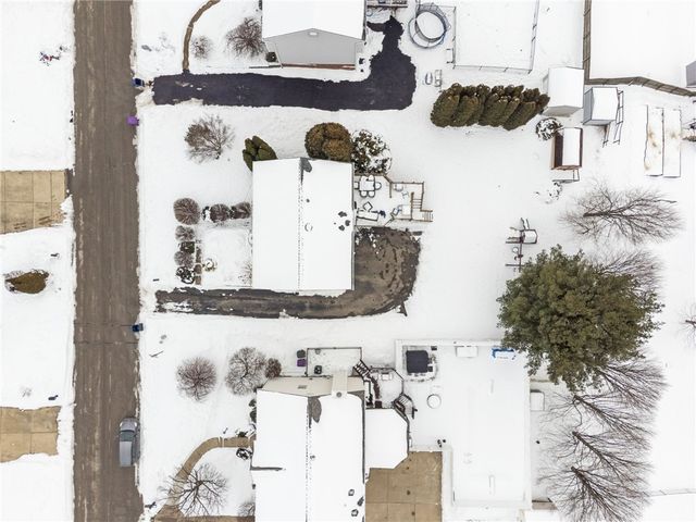 440 Shelbourne Dr, Plum Boro, PA 15239