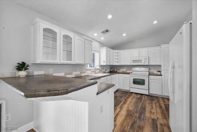 901 Laguna Street, Pahrump, NV 89048