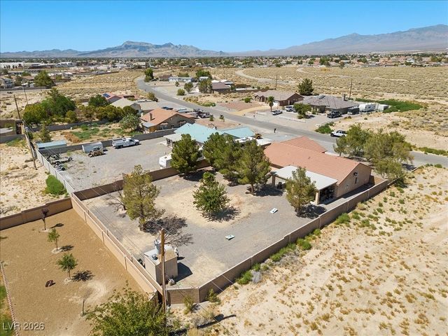 901 Laguna Street, Pahrump, NV 89048