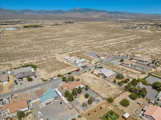901 Laguna Street, Pahrump, NV 89048