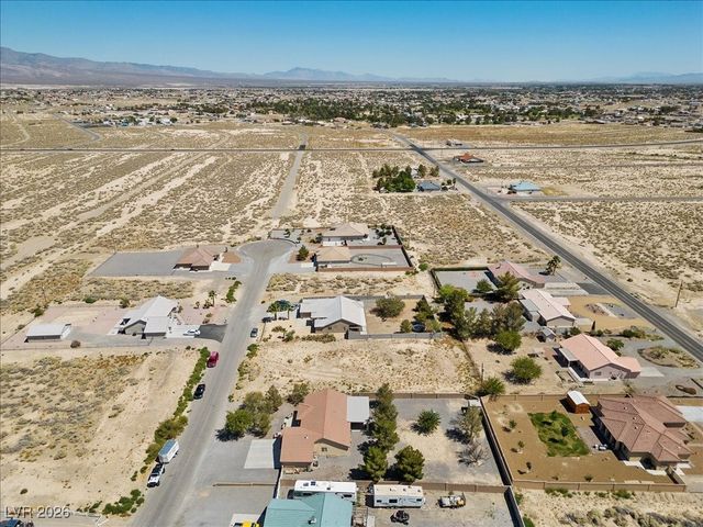 901 Laguna Street, Pahrump, NV 89048