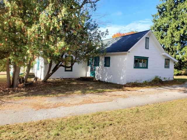 306 N Carland Street, Marion, MI 49665