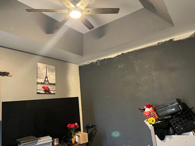 1015 N Velie Court, Visalia, CA 93292