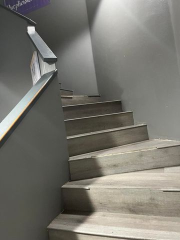 1015 N Velie Court, Visalia, CA 93292