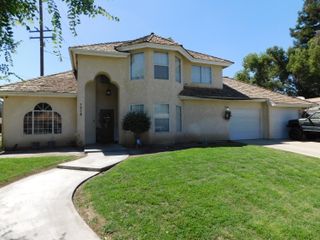 1015 N Velie Court, Visalia, CA 93292