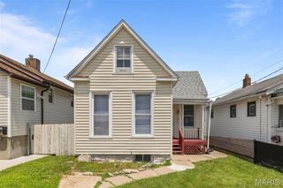 4035 Schiller Place, St Louis, MO 63116