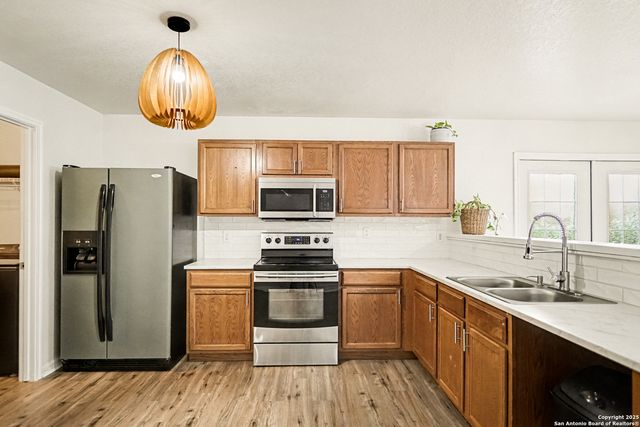 3551 Sage, San Antonio, TX 78222