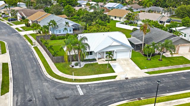 218 Wandering Trail, Jupiter, FL 33458
